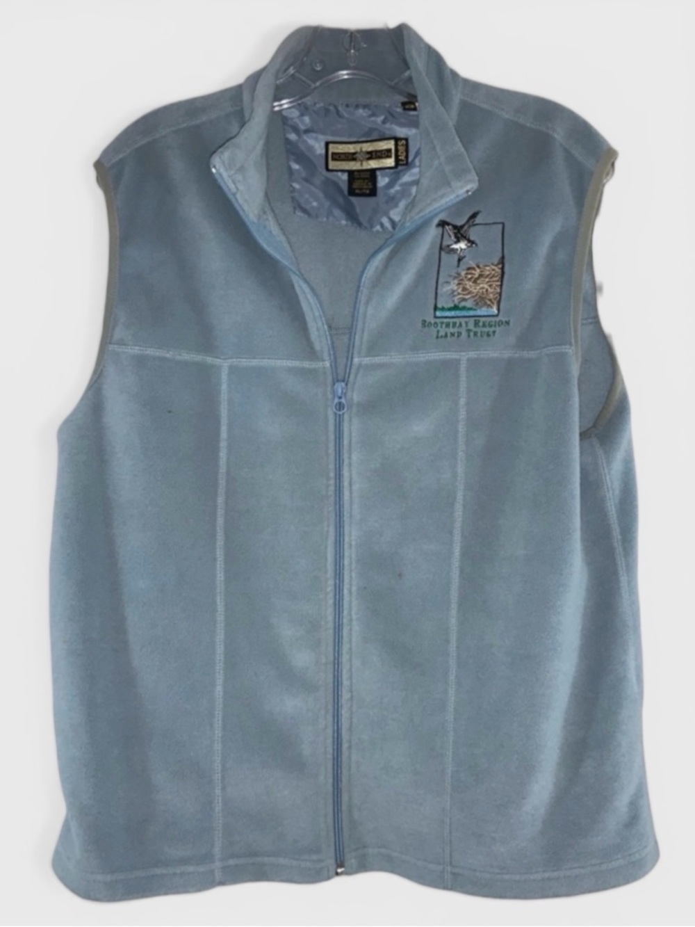 606 10/$50🏄🏻‍♀️ North End Boothbay Region Land Trust Osprey Blue Fleece Vest
